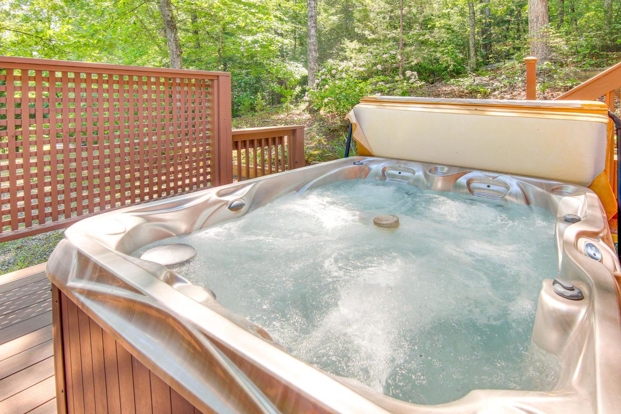Charming Fox Den Cabin In Whittier With Hot Tub! Eksteriør billede