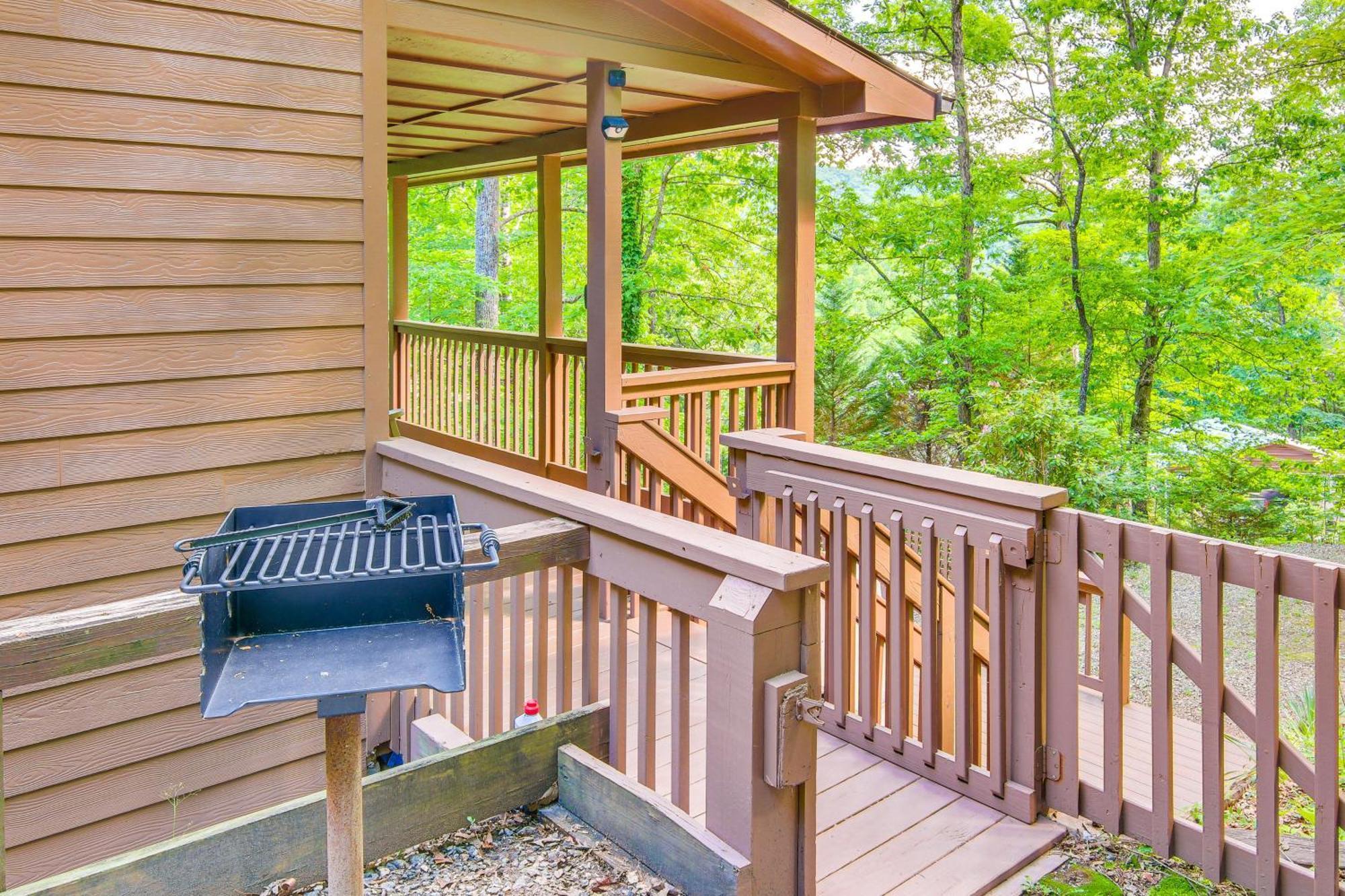 Charming Fox Den Cabin In Whittier With Hot Tub! Eksteriør billede