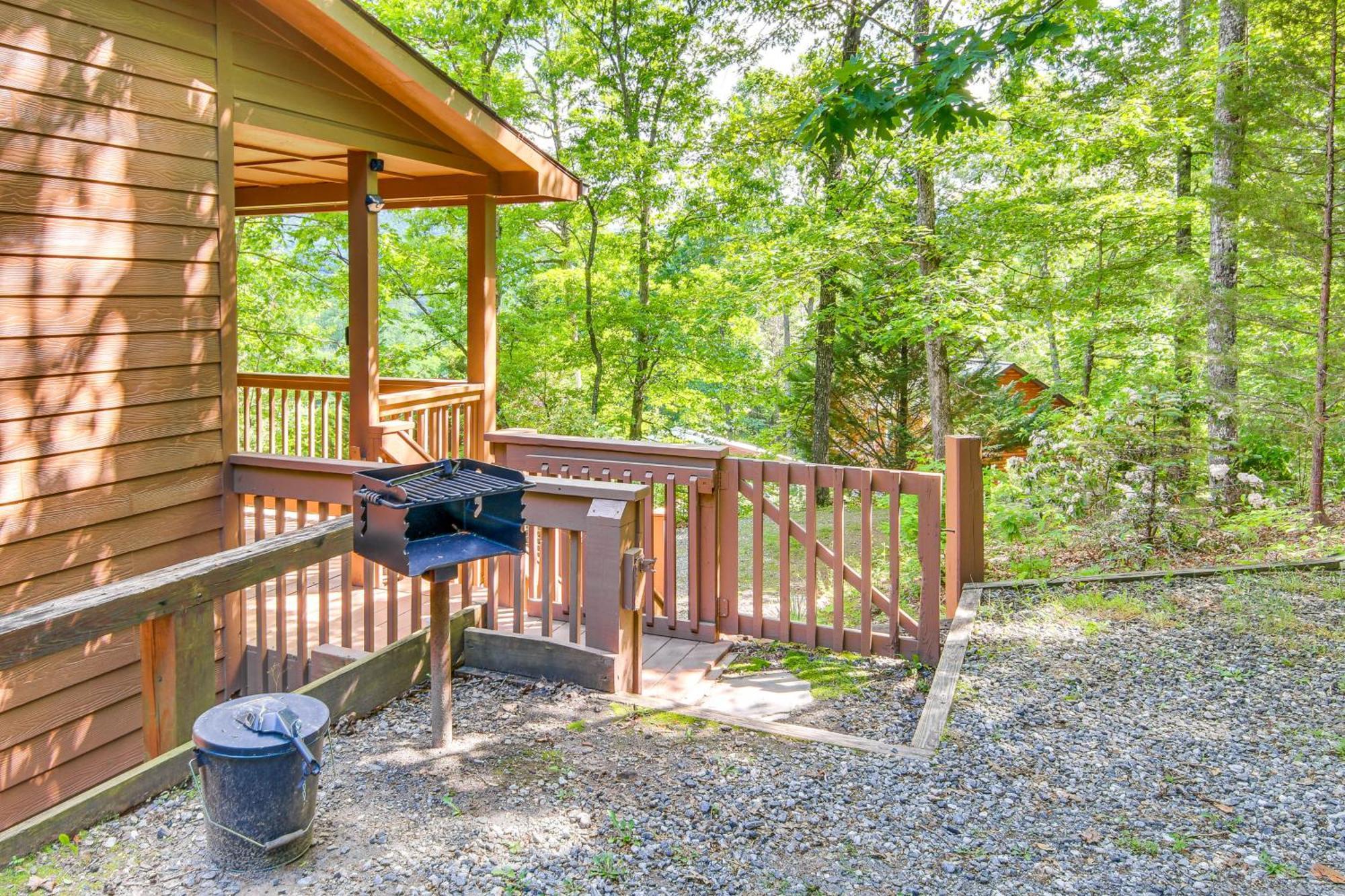 Charming Fox Den Cabin In Whittier With Hot Tub! Eksteriør billede